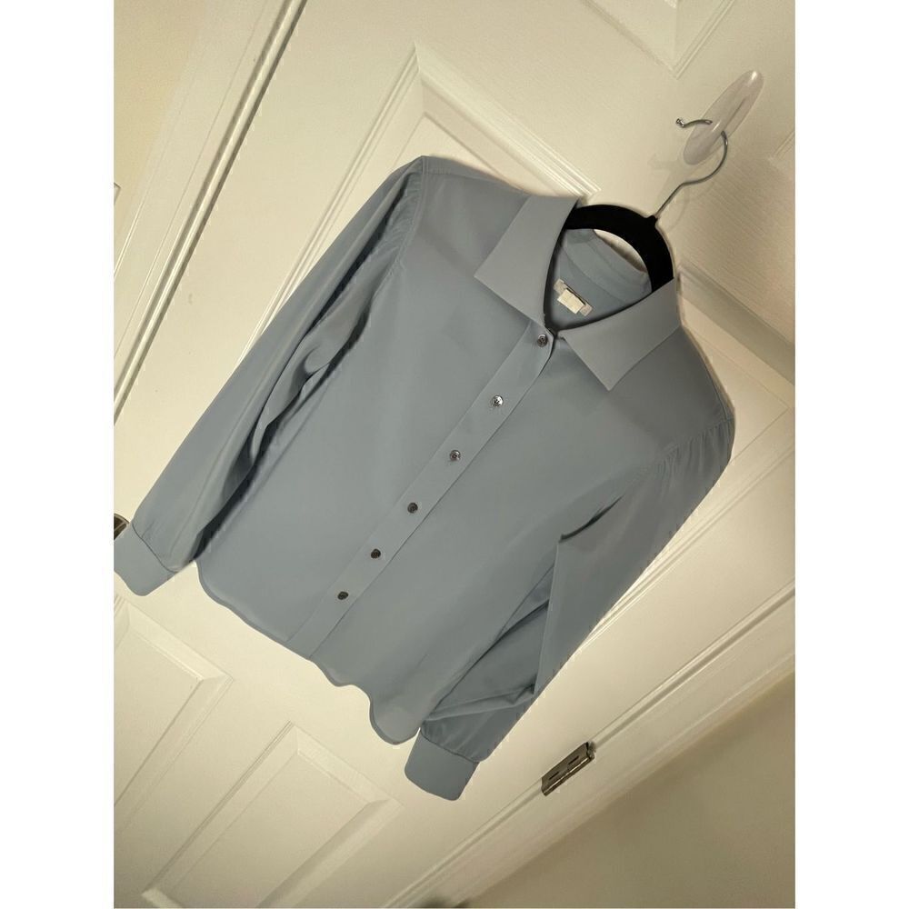 J. Crew women’s button up blouse size small-medium blue long sleeve